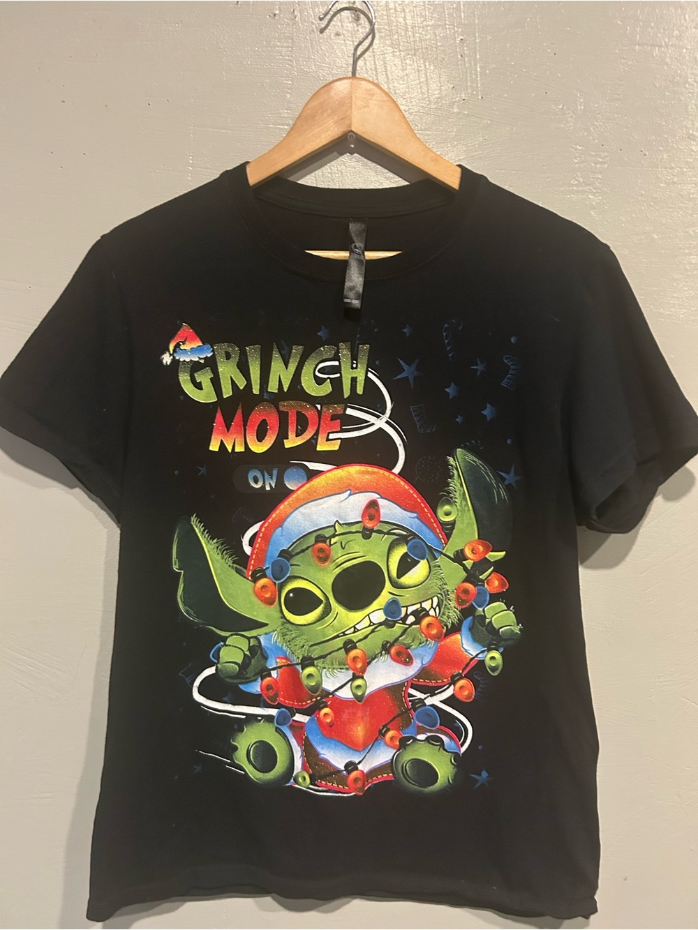 Men's Black 'Grinch Mode' Graphic Tee - Holiday Character Print